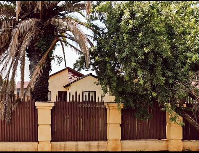 2 BEDROOM HOUSE FOR SALE IN VILLA LIZA